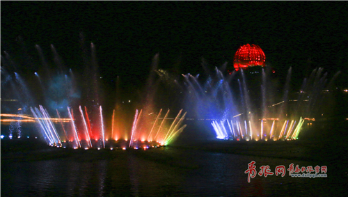 Amazing water show shines in Licang