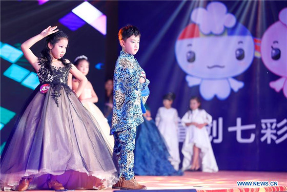 Children model contest held in Qingdao