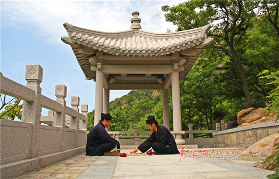 Lives of Taoist priests on Laoshan Mountain