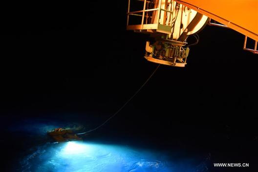 China's unmanned submersible dives to 4,266m under sea